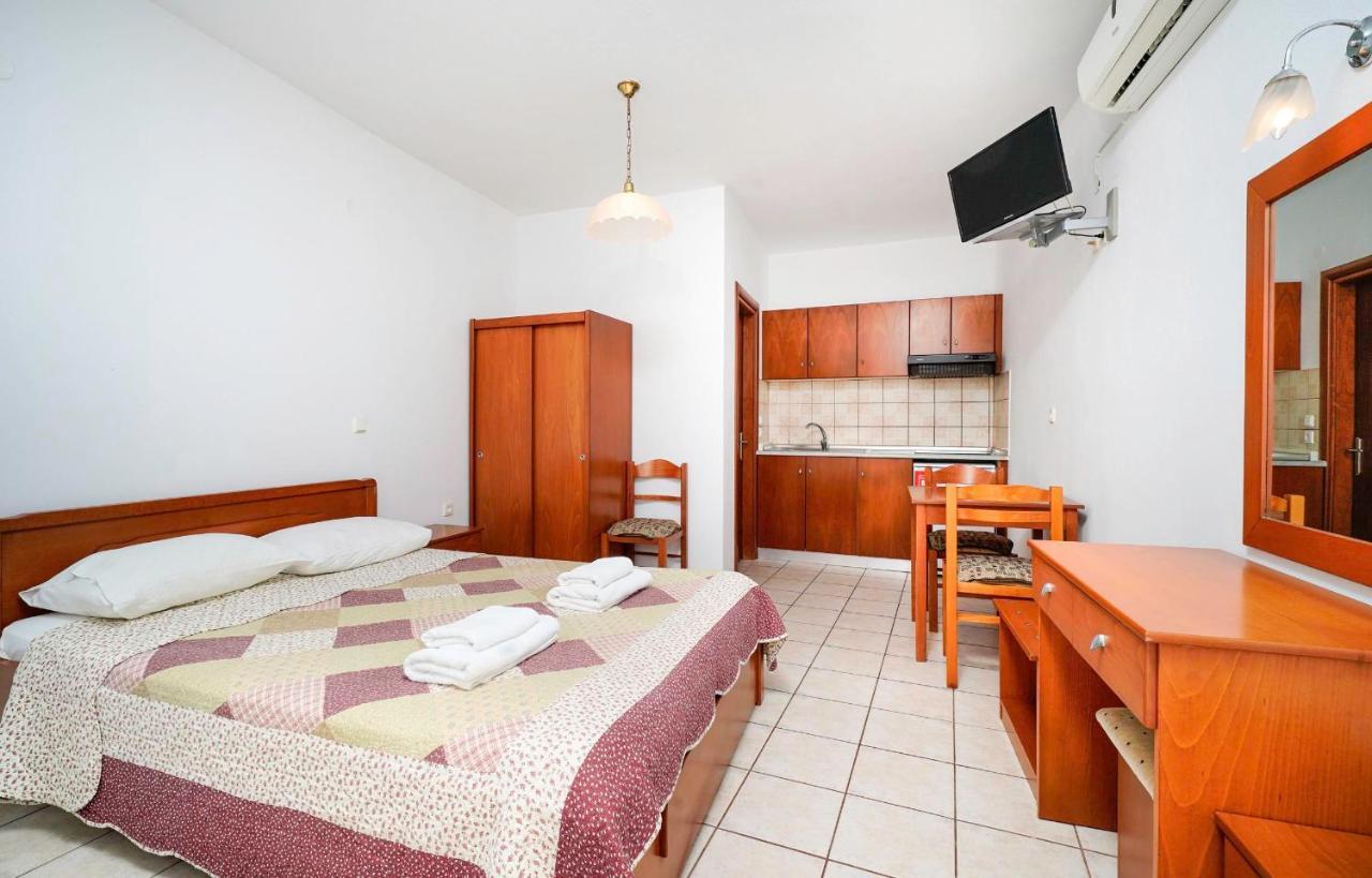 סקאלה פוטאמיאס Green Apartments מראה חיצוני תמונה